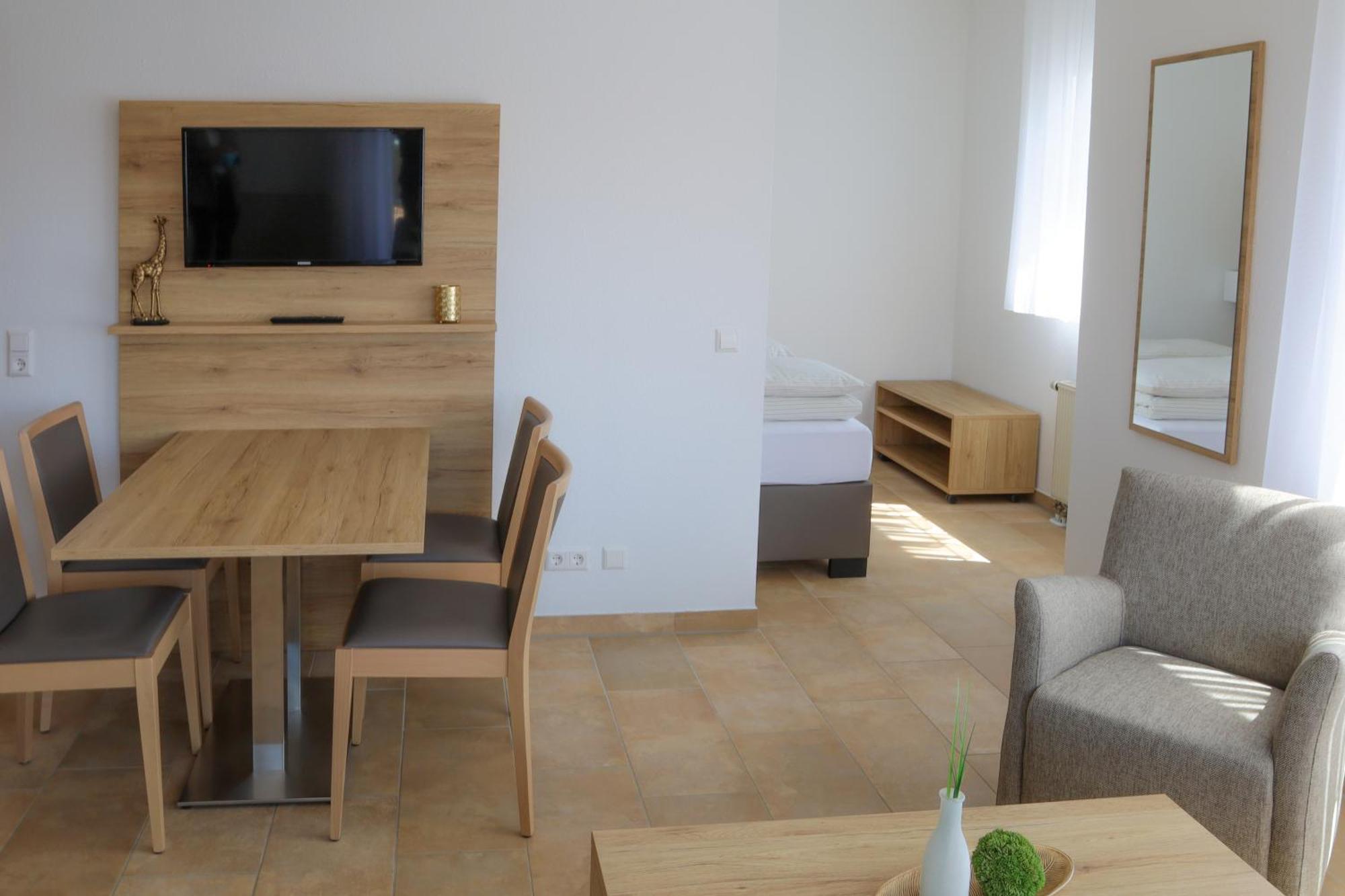 Hotel Adler Nattheim Ngoại thất bức ảnh