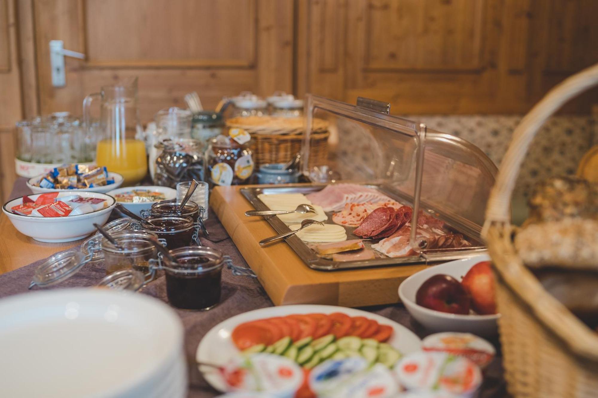 Hotel Adler Nattheim Ngoại thất bức ảnh